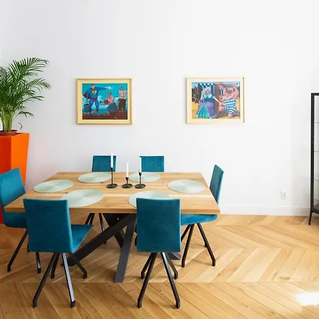 Apartman Tcf - Big With Free Garage