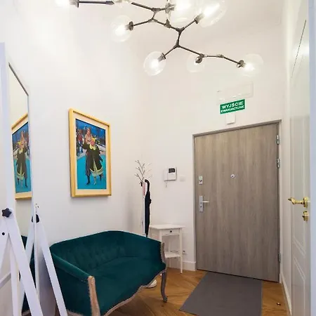 Tcf - Big With Free Garage